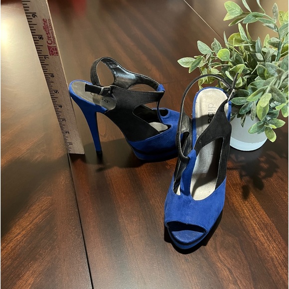 Spikes - Picture 3 of 4